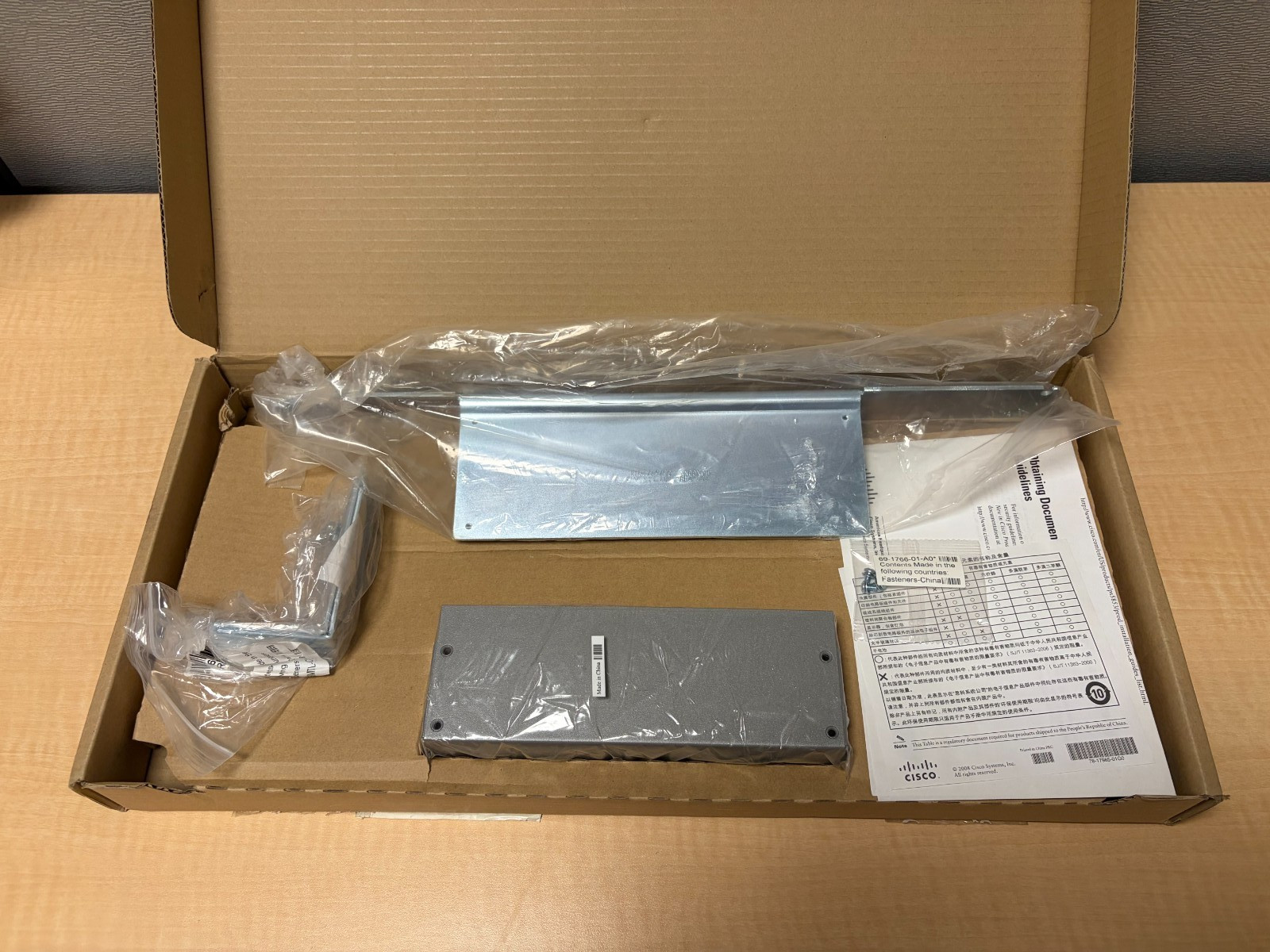 Cisco ACS-UC500RM-19 Rack Mount Kit – New Open Box