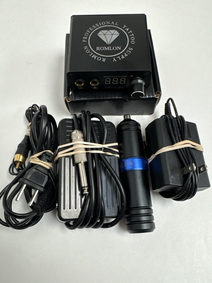 ROMLON PROFESSIONAL TATTOO KIT (P08033793)