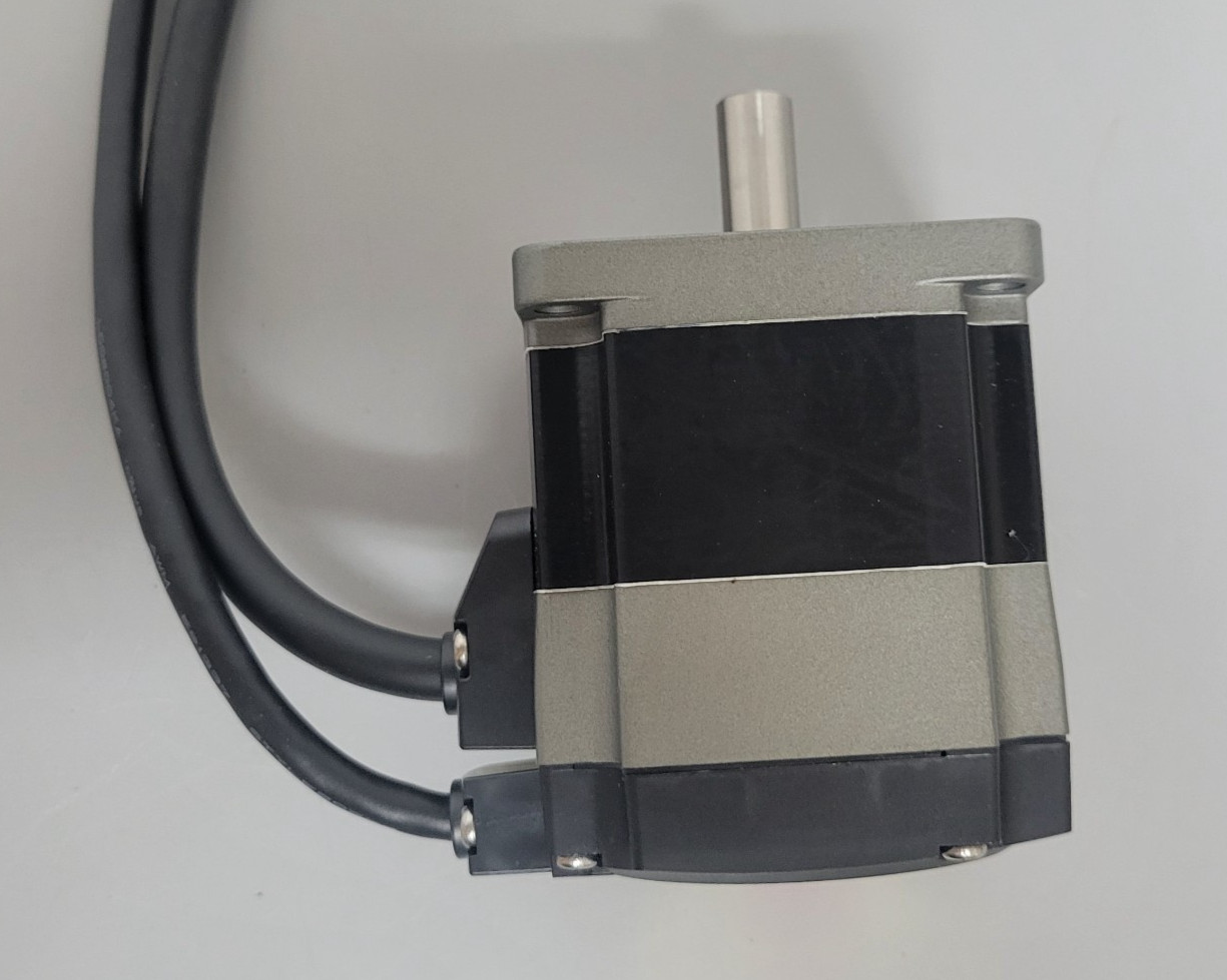 Oriental Motor AZ Series Stepper Motor w/Encoder AZM66A0C (R107)