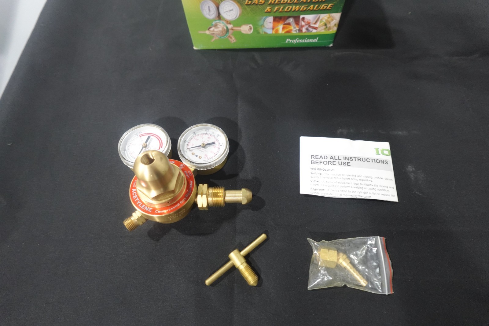 IOxygen GAS regulator and flow gauge