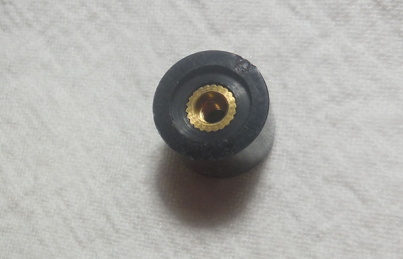 Qty(2) Black RH Threaded Knob 3-56