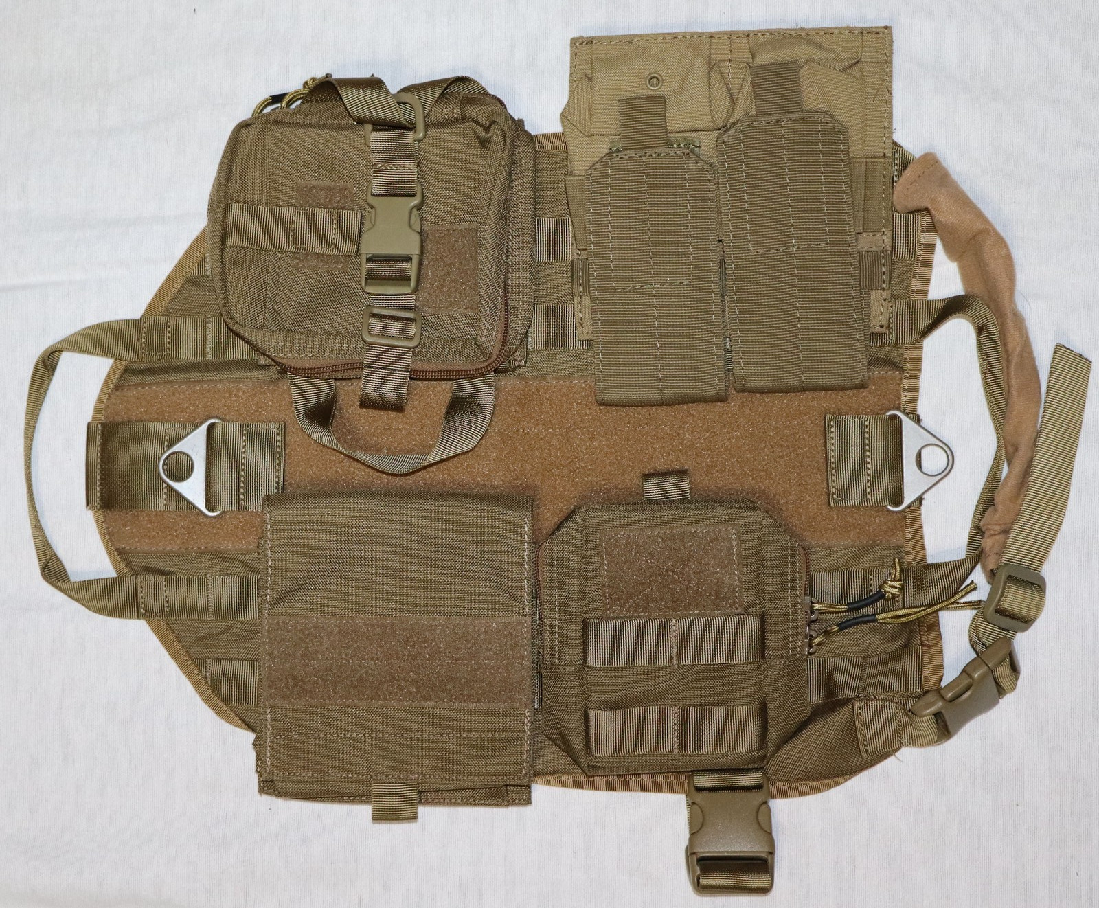 TACTICAL MILITARY MOLLE STYLE DOG HARNESS WITH POUCHES, SIZE LARGE