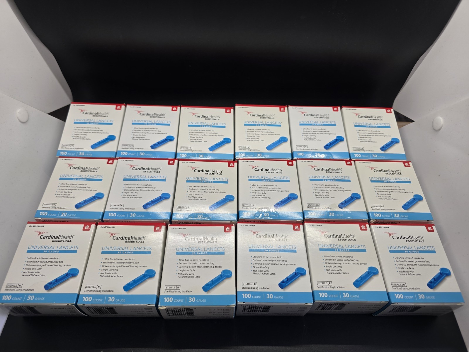 18 Boxes Of Cardinal Health Universal Lancets 30 Gauge 100ct Exp:8/26-3/27 1800