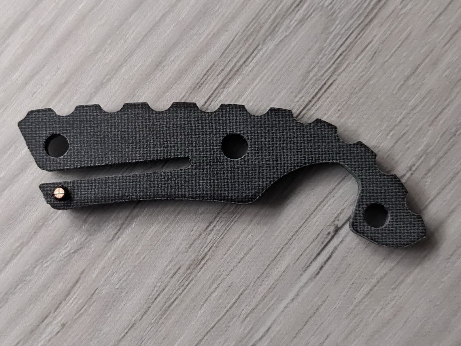 Spyderco Endura 4 Black Micarta backspacer