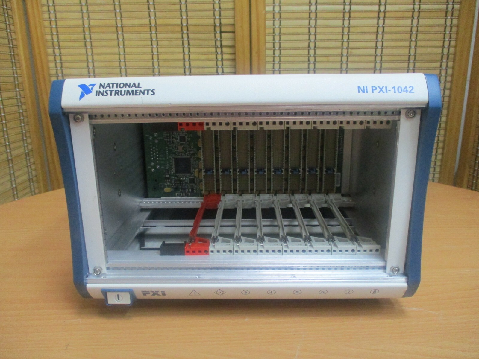 【Kang Rong Scientific】NI PXI1042 (PXI-1042) 8-Slot, Universal AC PXI Chassis