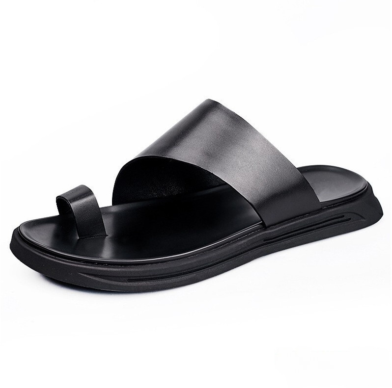 New  2026 Beach Men's Summer Slides Clip Ring Toe Moccasins Sandals Leather Flat