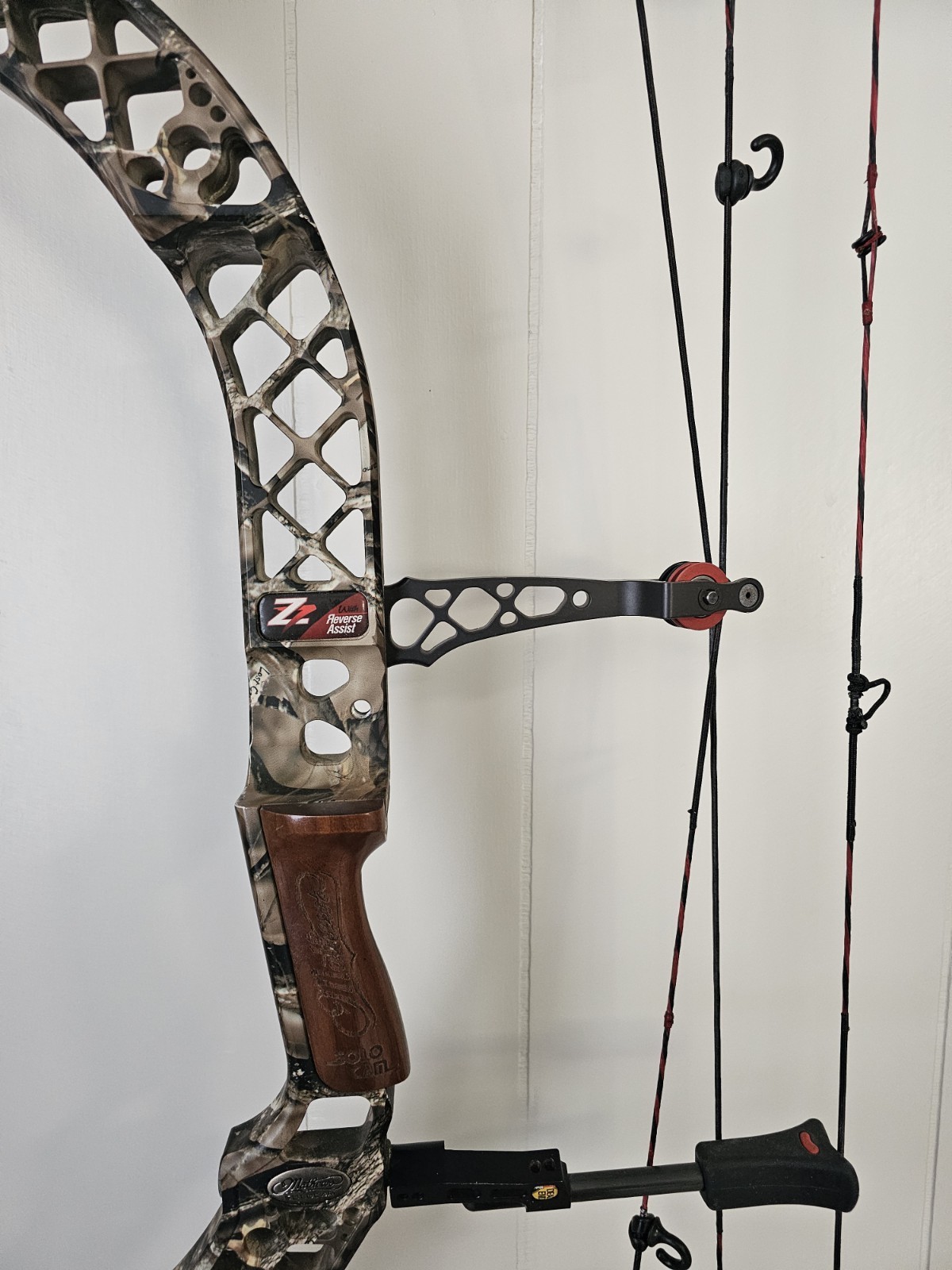 Mathews Z7 Compound Bow
