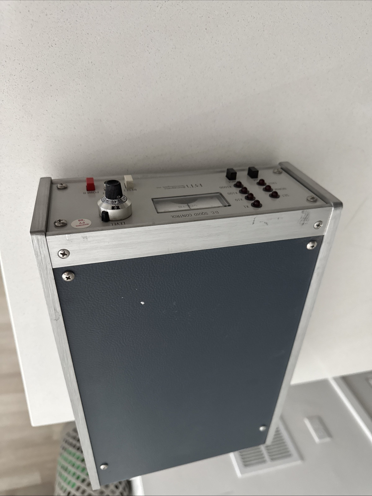 BTI DC SQUID CONTROL model 40