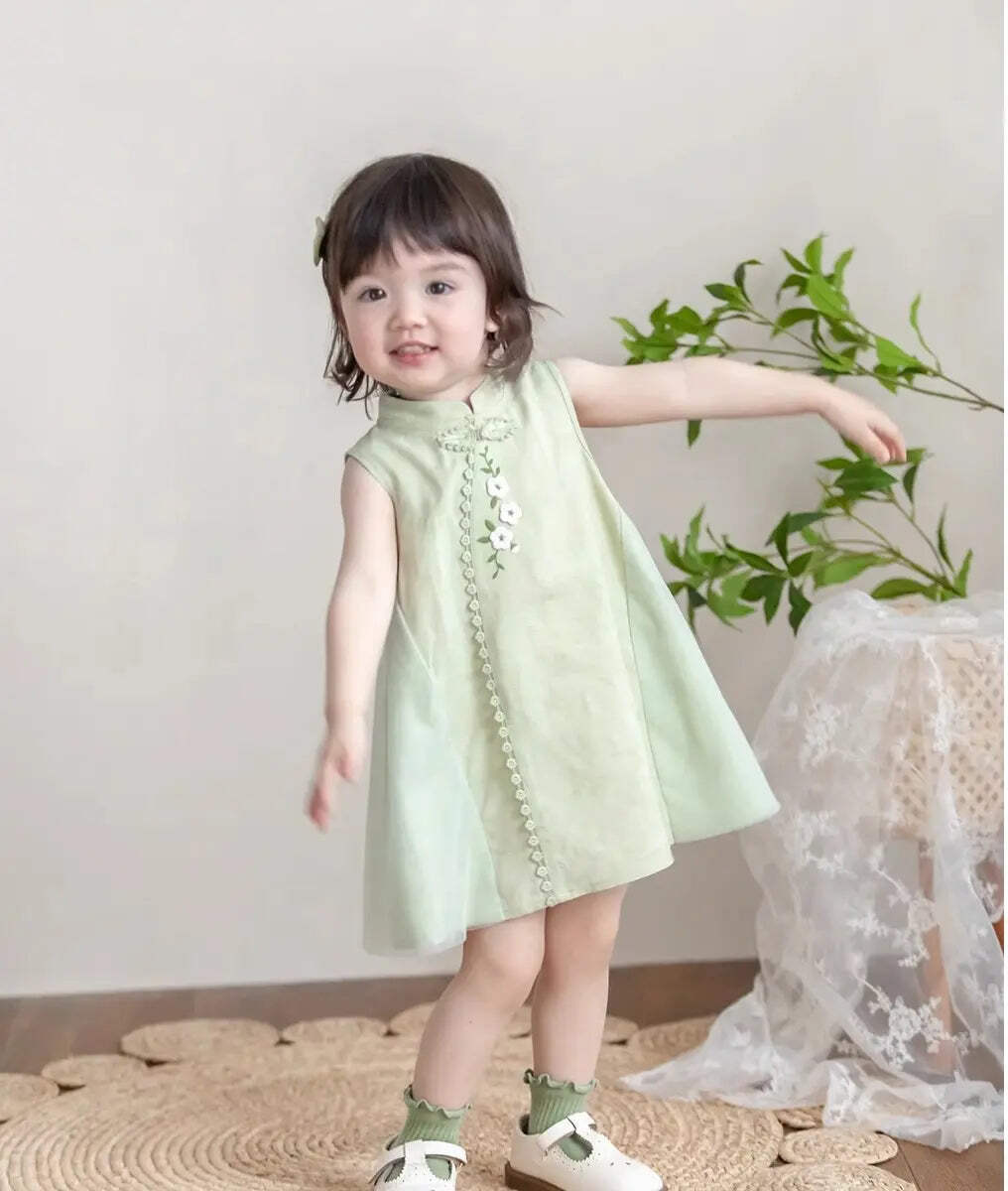 Elegant Green/White Sleeveless Qipao Dress for Toddlers