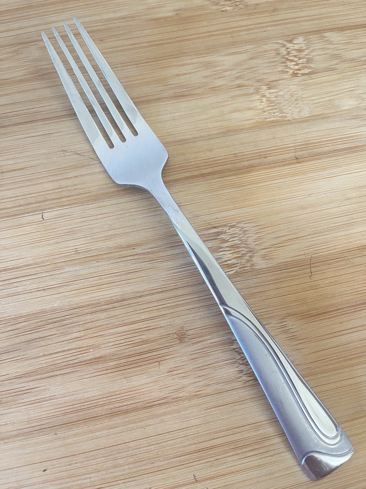 Oneida LAVA Stainless Glossy Frosty Swirl DINNER FORK 8"