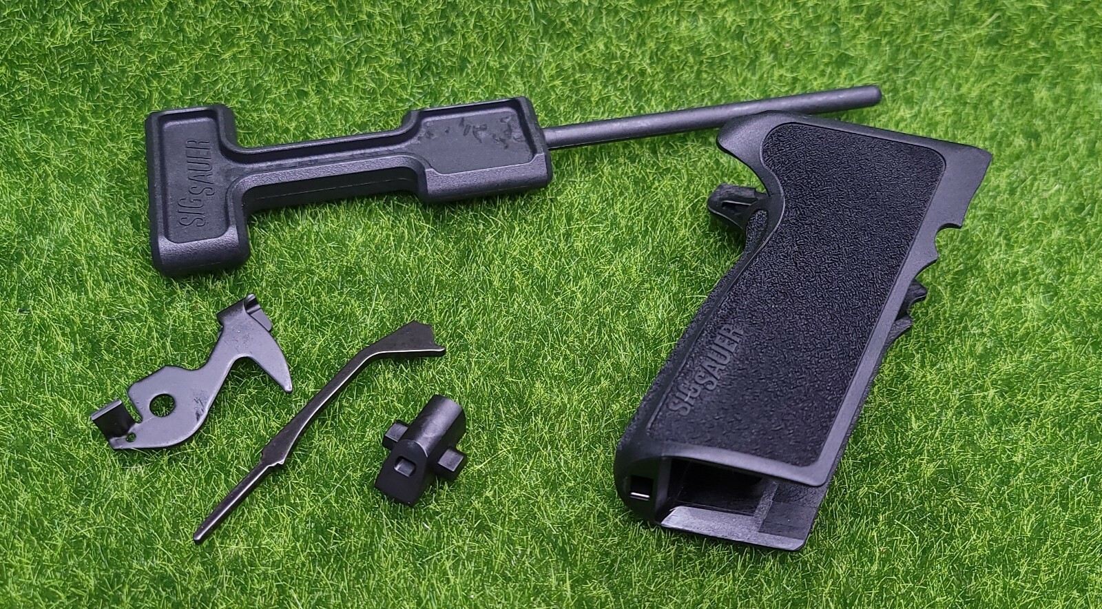 Sig Sauer P229 (DA/SA) E2 Grip Upgrade Kit & Removal Tool - GRIPKIT-229-E2