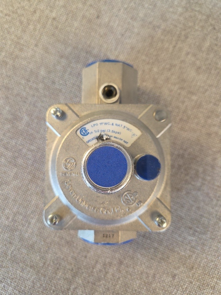 Seven Universe GR250 Natural Gas LP Gas Pressure Regulator 1/2 PSI