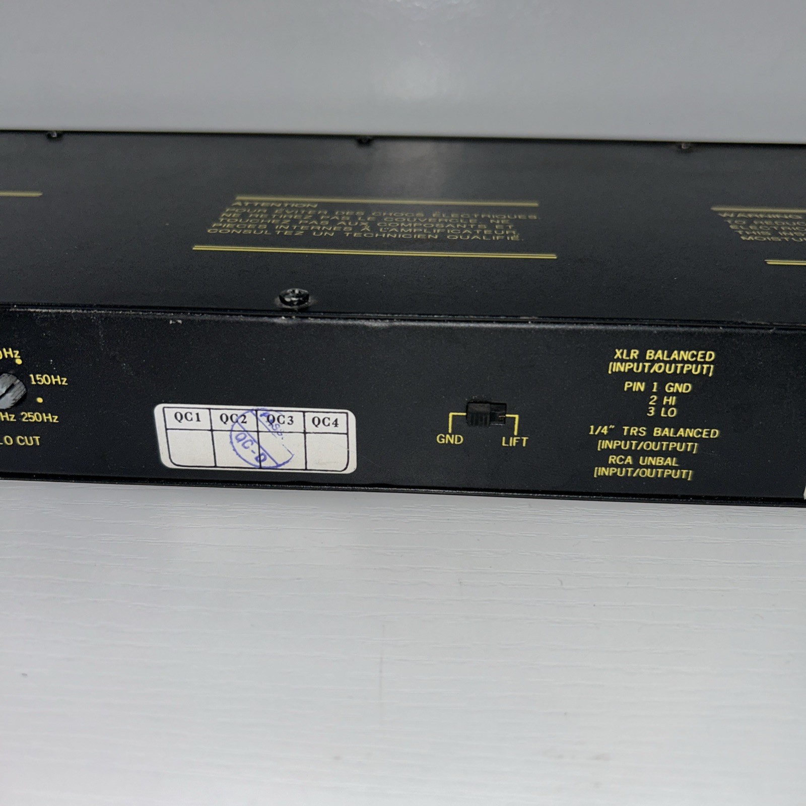 EUC AB INTERNATIONAL MODEL 131 RACK GRAPHIC EQUALIZER, READ