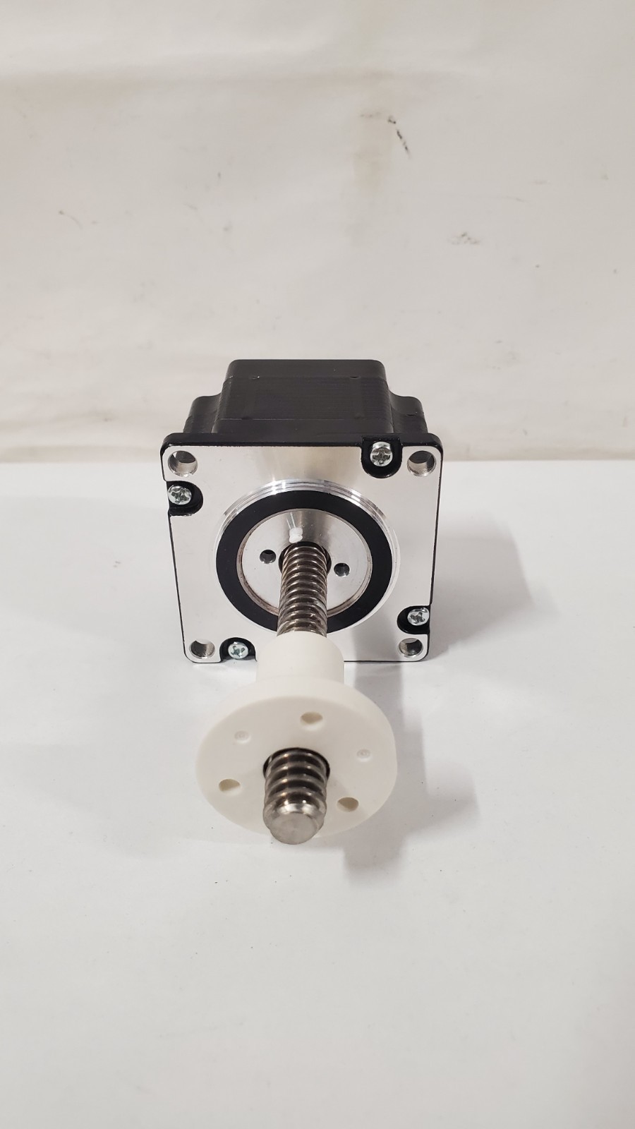 New HAYDON SWITCH & Instruments E57H43-05-054 ENG Stepper Motor Linear Actuator