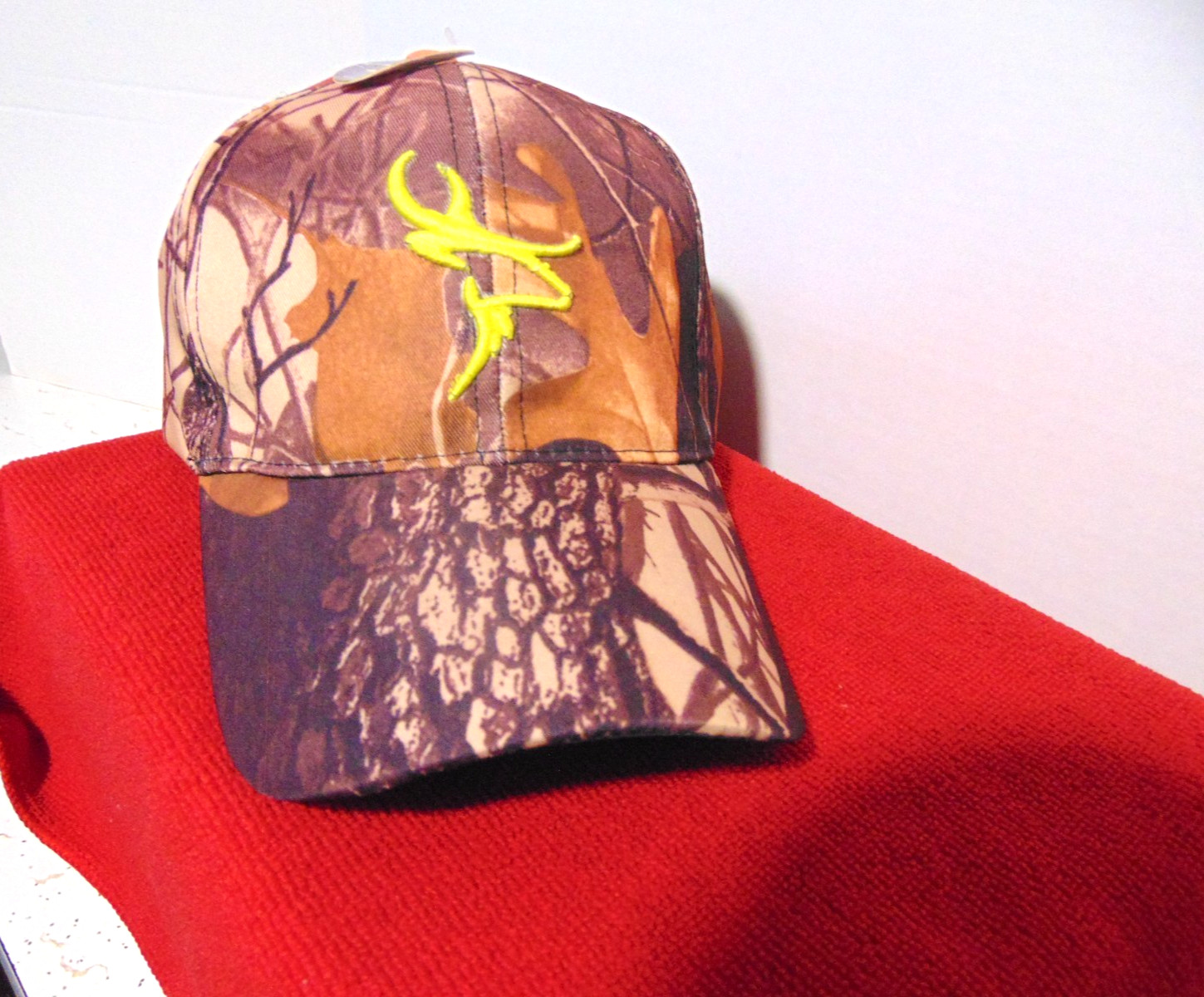 3 Oaks Embroidered Deer Camo Baseball Cap Camo Adjustable Back NWT