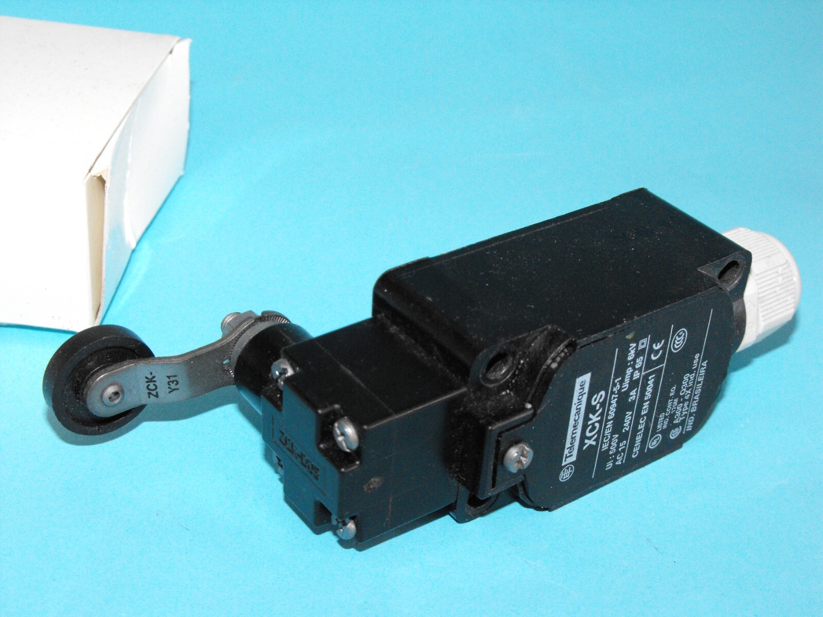 Telemecanique XCK-S.Limit Switch.240V.3A.ZCK-S1H29.USED