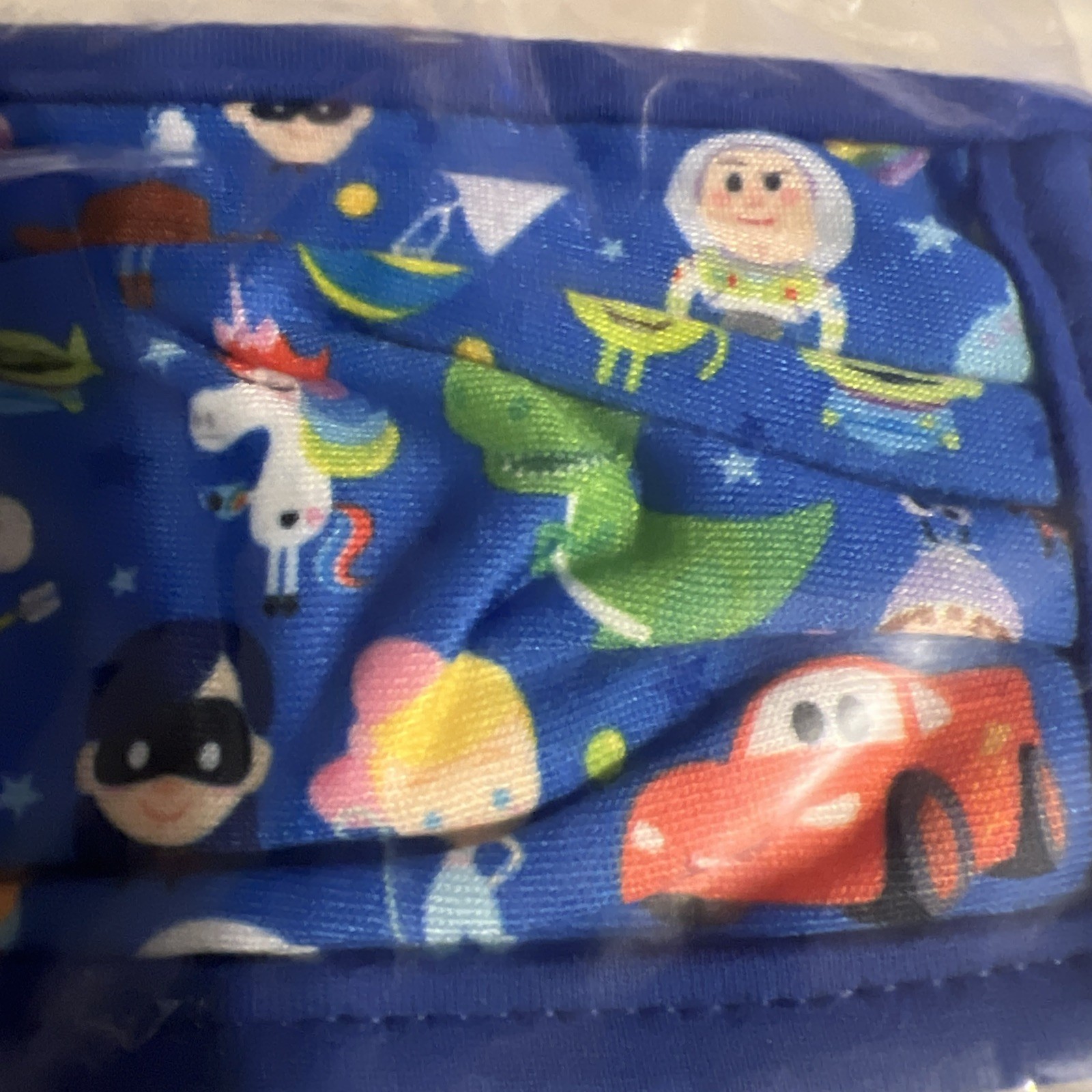 Disney Parks Pixar Characters Cloth Mask New medium ￼