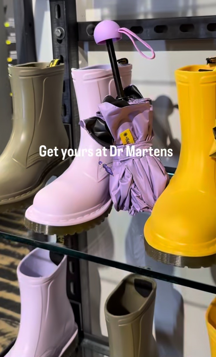 Dr. Martens Umbrella With Carrying Case & Key Chain Limited Edition