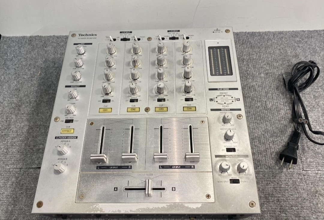 Technics SH-MZ1200-S Silver 4-Channel Professional Digital DJ Mixer Audio Used