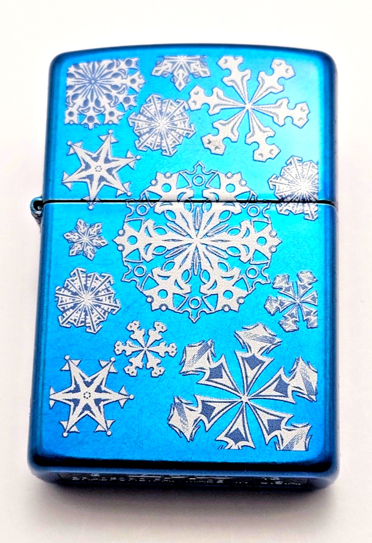 Rare Snowflake Design Polished Blue Classic Zippo Lighter