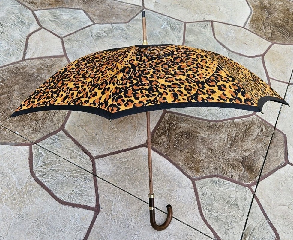 Yves Saint Laurent YSL Umbrella Cheetah Print Vintage Authentic Wood WORKS