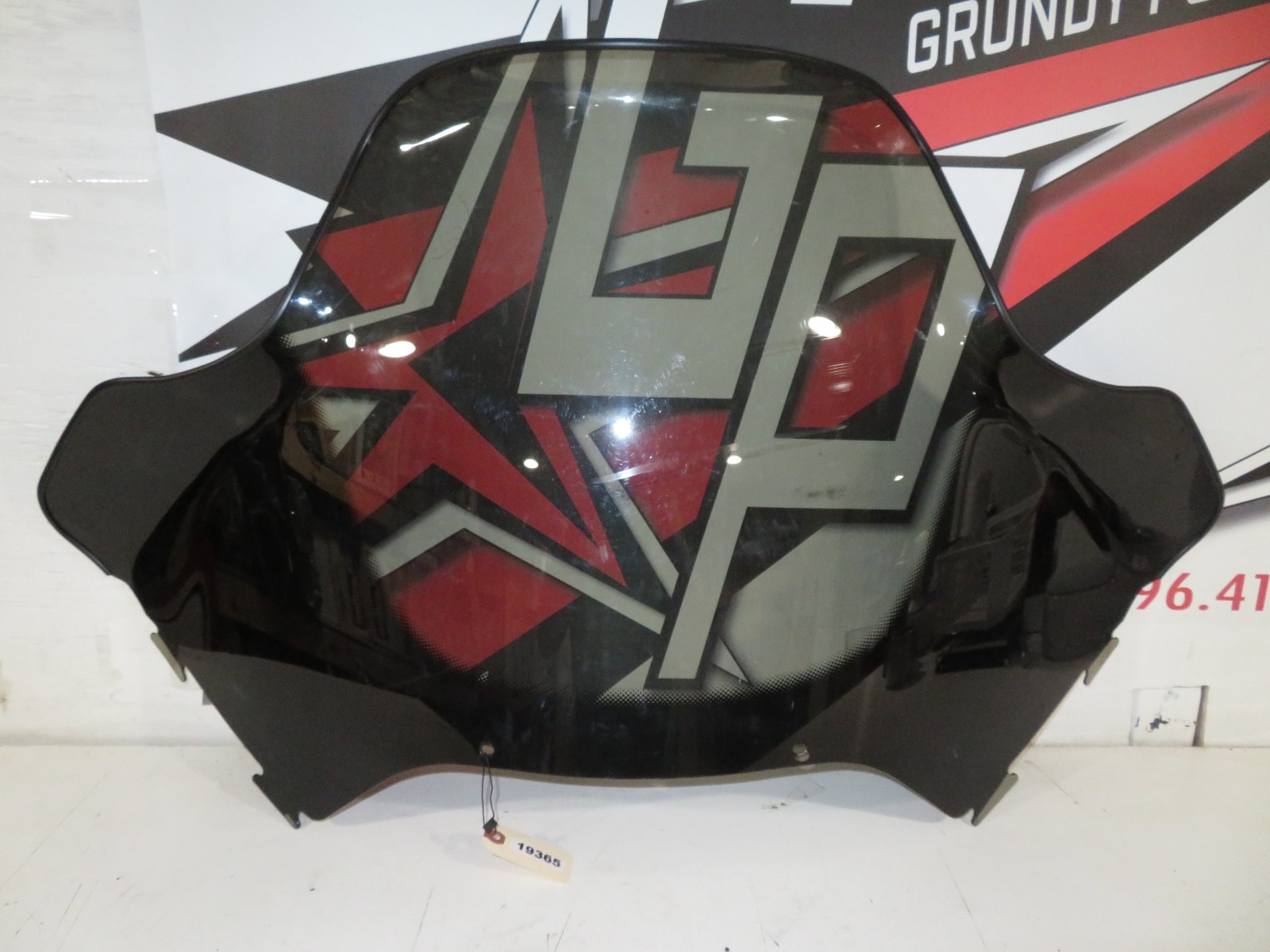 Arctic Cat - 1995 EXT Mountain Cat EFI 580	Windshield Mid nice shape	0616-361