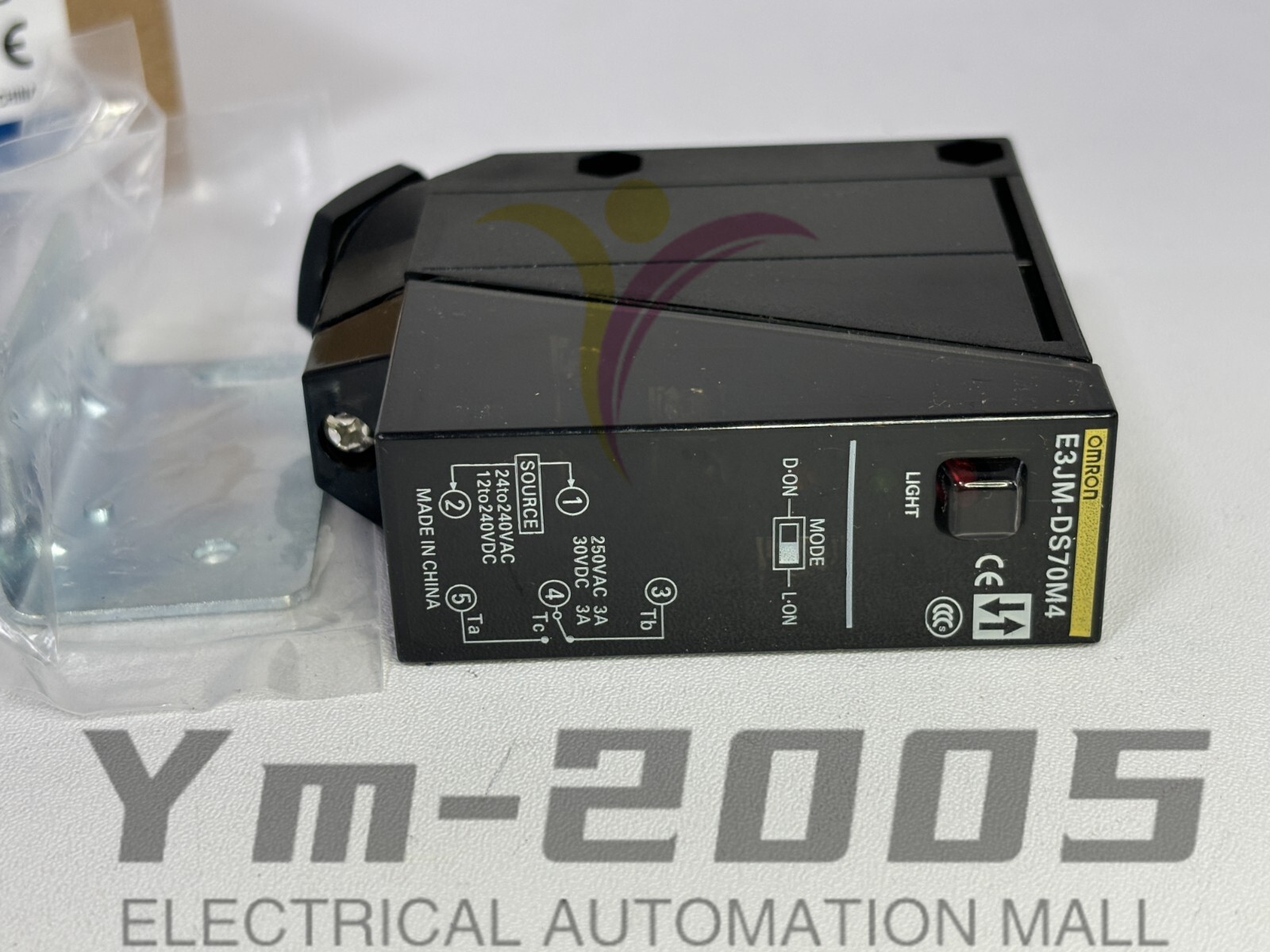 Omron-E3JM-DS70M4 photoelectric switch E3JM-DS70M4 One new