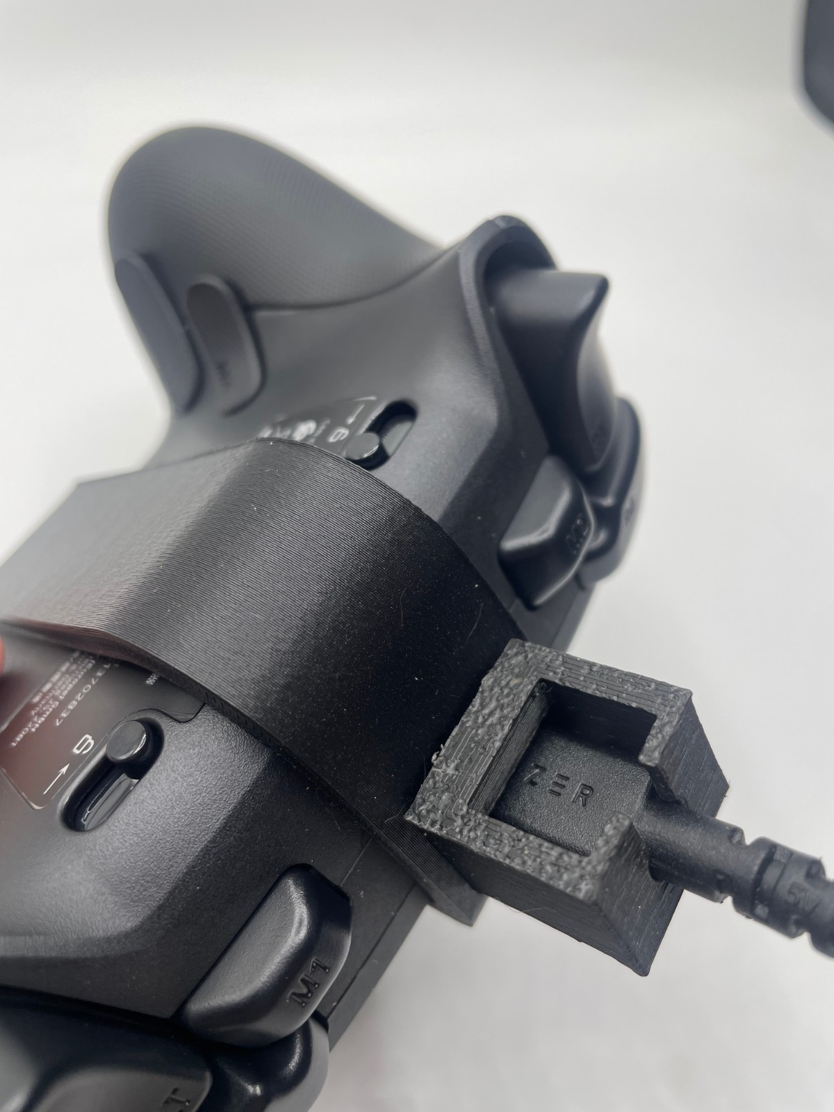 READ DESCRIPTION! Xbox Razer Wolverine Tournament Edition V3 Cable Guard