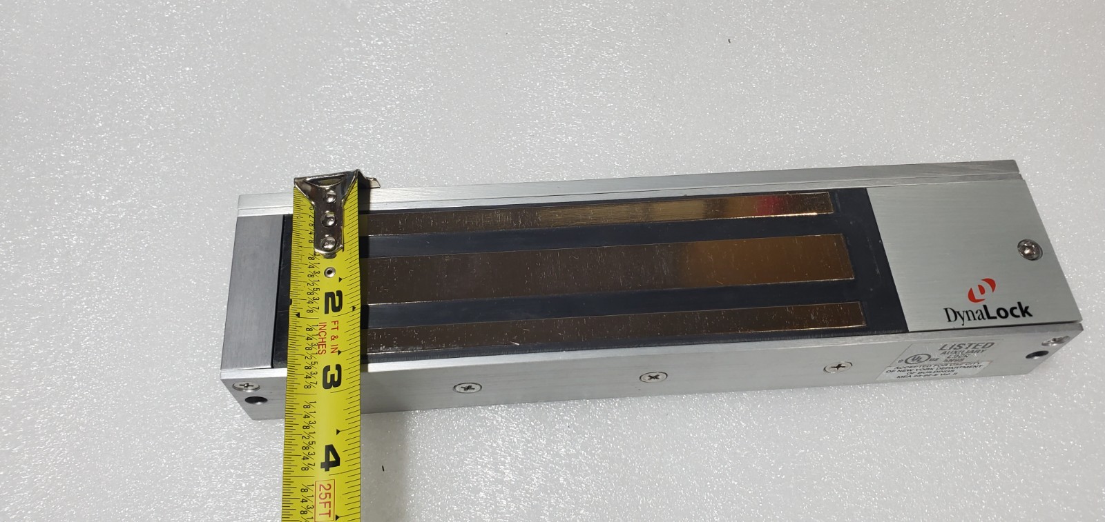 DynaLock 2011-US28-DSM Surface Mount Electromagnetic Lock 1200 LBS 12/24V NEW.