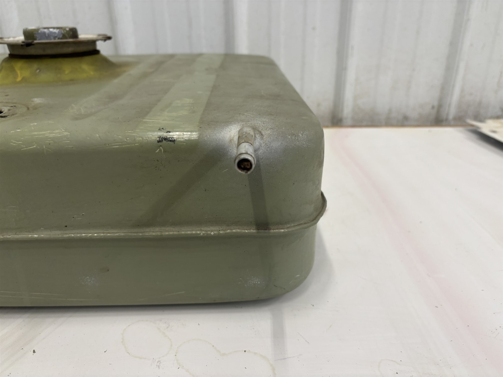 66 Cessna 150 F Left Gas Fuel Tank 0426508-9