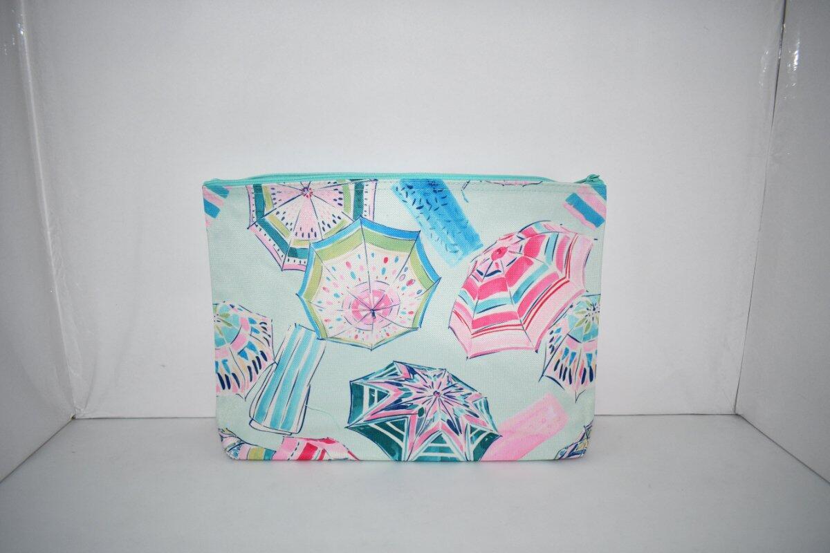 Thirty One Zipper Pouch in Under the Umbrella NWT