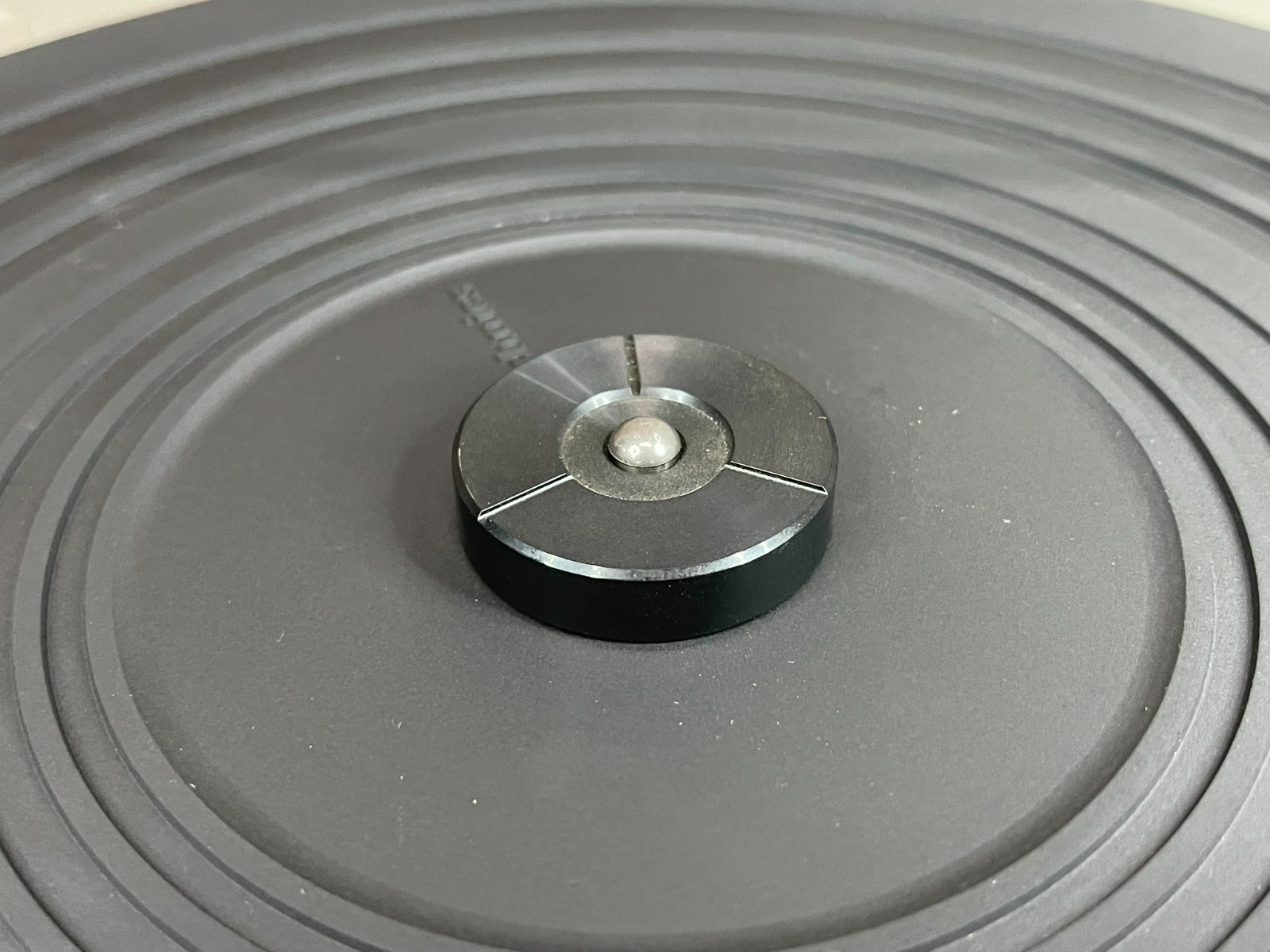 Technics direct drive auto-return turntable quartz SL-QD2