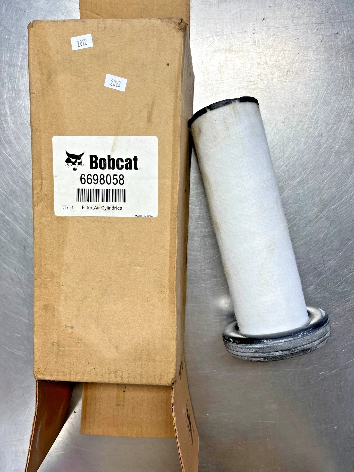 6698058 Genuine OEM Bobcat AIR FILTER