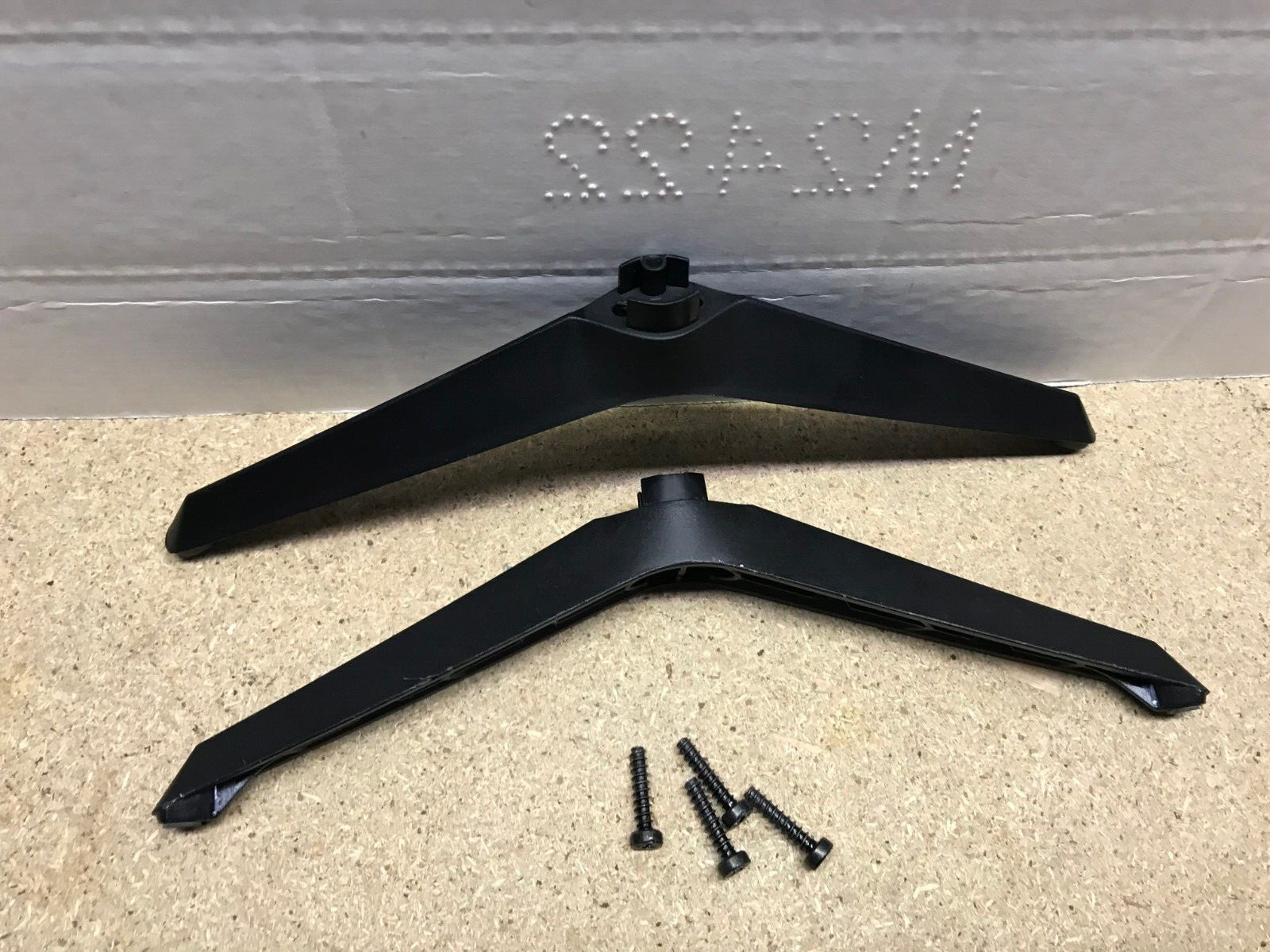 Vizio VFD32M-0807 Feet w Screws 1110-4003336-270205016830 ( 1 Pair )