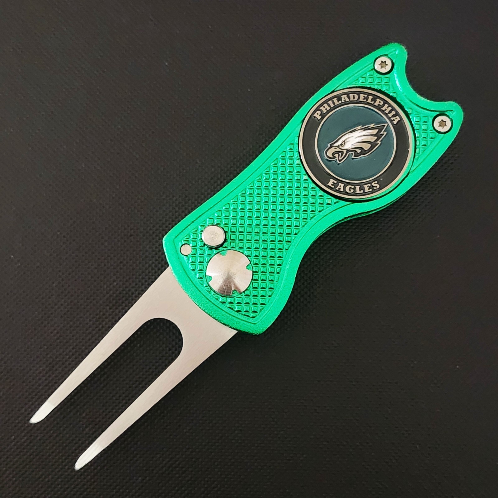 NFL Philadelphia Eagles Switchblade Divot Repair Tool 2-Sided Golf Ball Marker