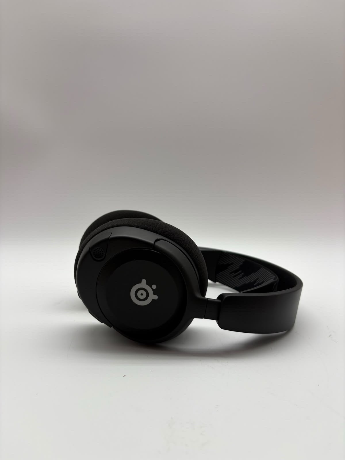 Steelers Arctis Nova 1p Wired Gaming Headset(G47)