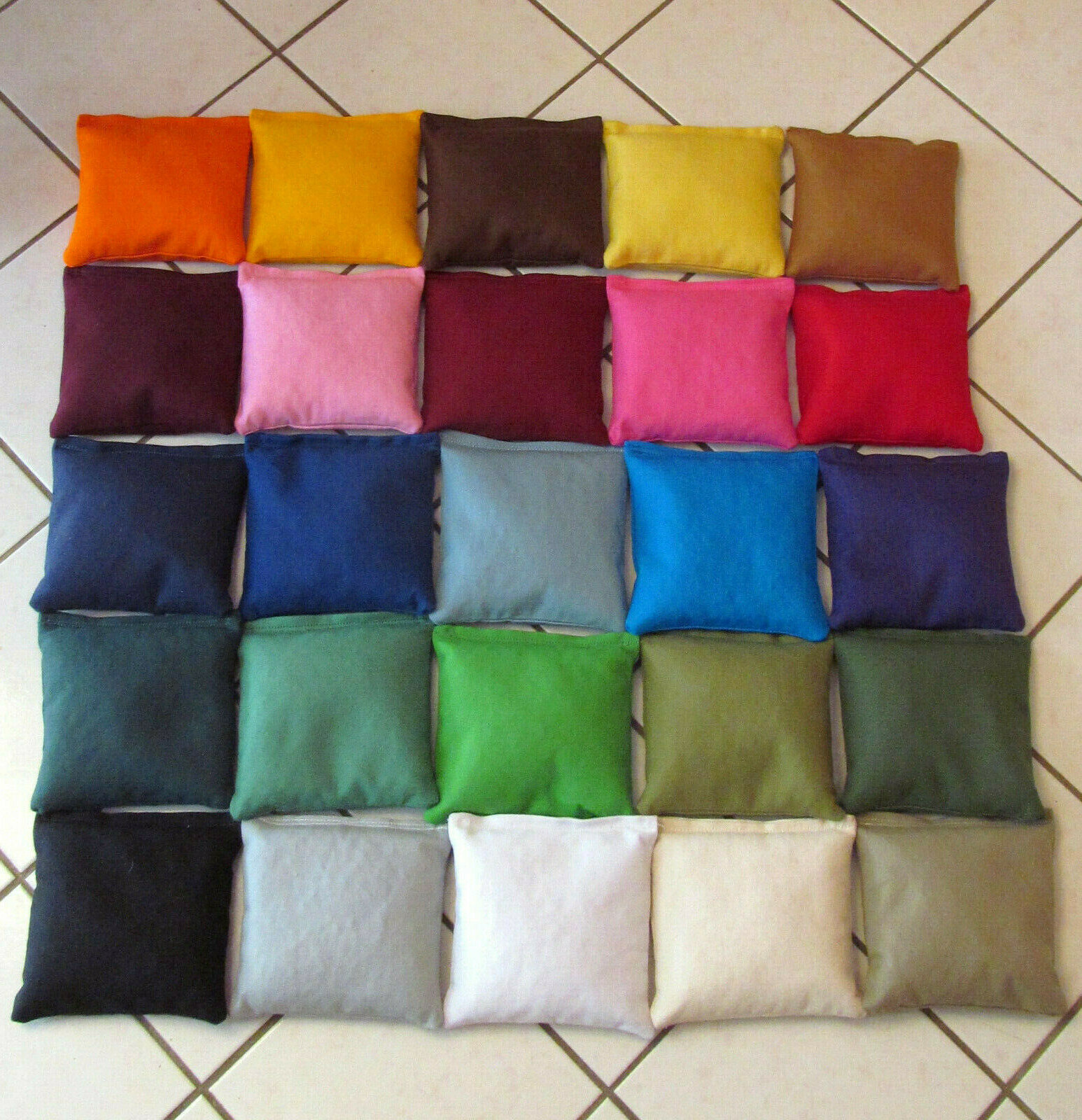 8 Quality Cornhole Bags, Regulation 4 each of two colors 24 choices