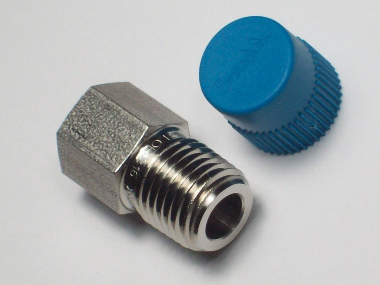 1 - Swagelok Stainless Steel Reducer, 1/4" Male NPT x 1/8" FNPT, SS-4-RB-2