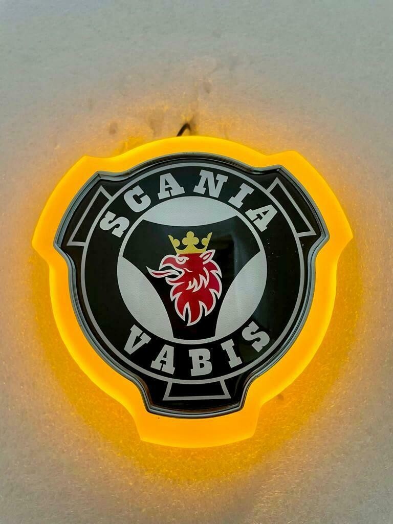 FOR SCANIA GRIFFIN FRONT GRILL EMBLEM BADGE YELLOW LED HEADLIGHT LIGHTING LAMP