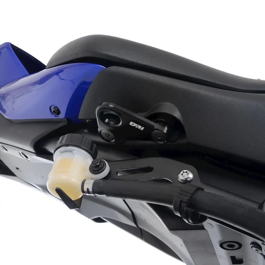 R&G Tie-Down Hooks Gold (Pair) Yamaha R7 2022