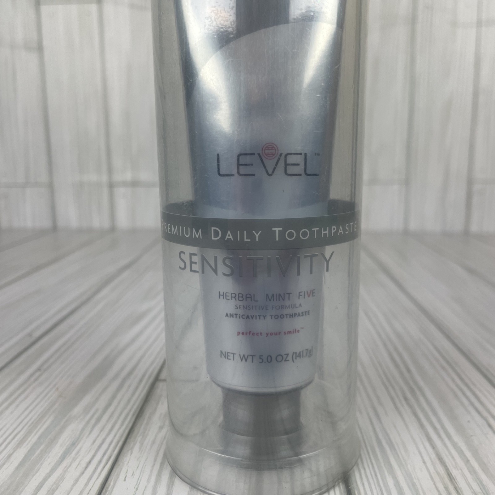 New Level Herbal Mint Five Premium Daily Toothpaste Sensitivity 5oz