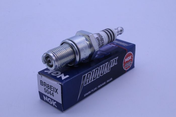 NGK Iridium IX Spark Plug BR8EIX #5044 - Single