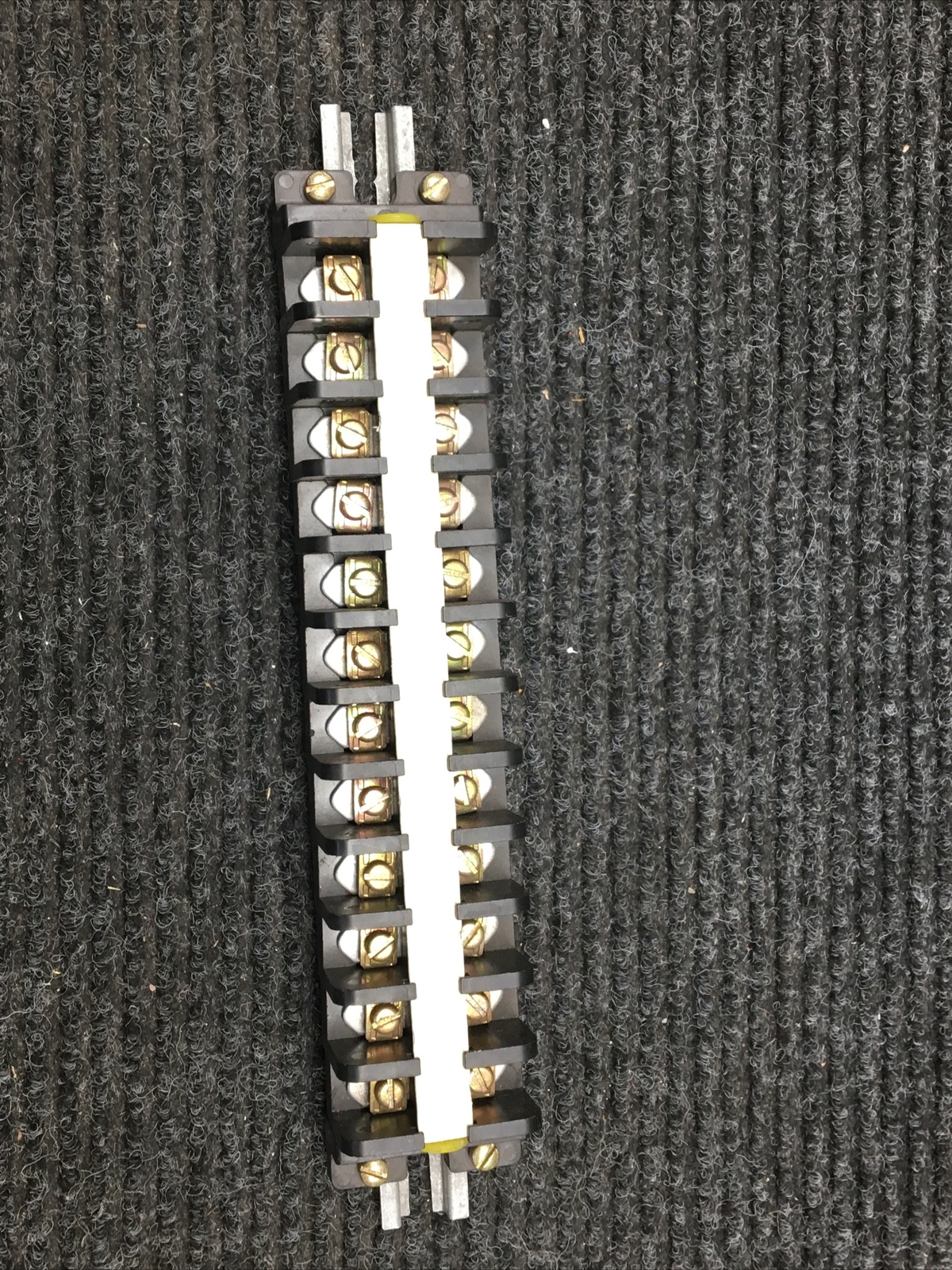 Used Square D I828-C19 Terminal Block
