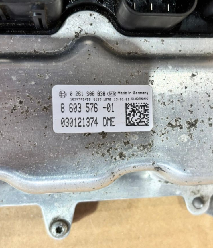 BMW X1 20i N20 E84 ENGINE CONTROL ECU SET 8603576