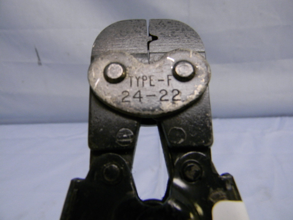 AMP Tyco TE Connectivity 47683 Type F Ratchet Hand Crimp Tool 24-22 AWG