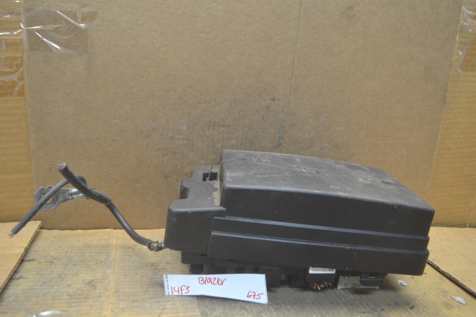 02-03 GMC Envoy Fuse Box Junction OEM 15171994 Module  675-14f3