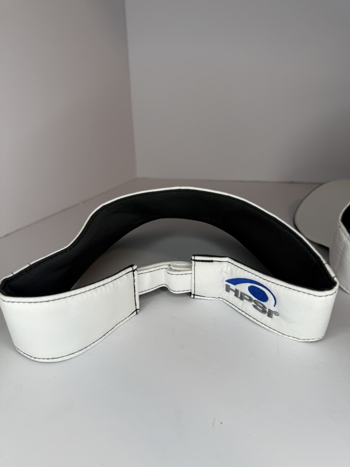 SET OF NIKE White GOLF VISORS UNISEX ONESIZE ADJUSTABLE With Logos