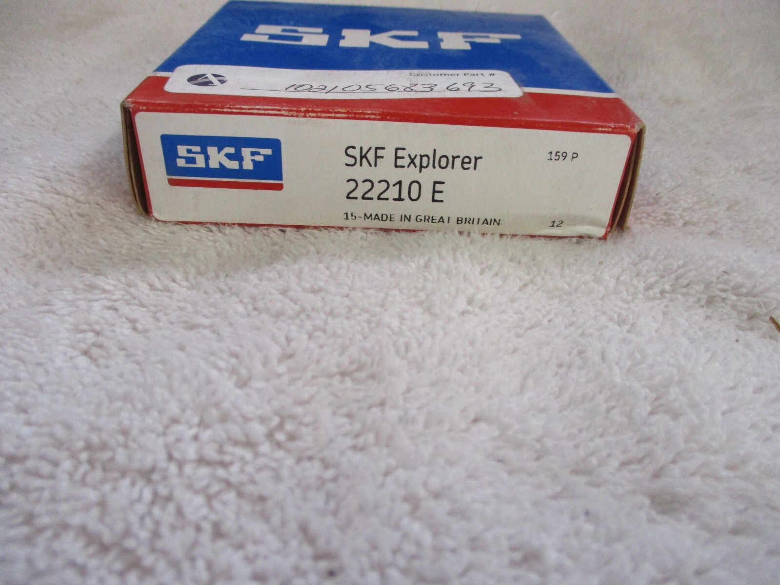 22210 E NIB  Bearing 22210E FACTORY SEALED BOX SKF FAST SHIPPING