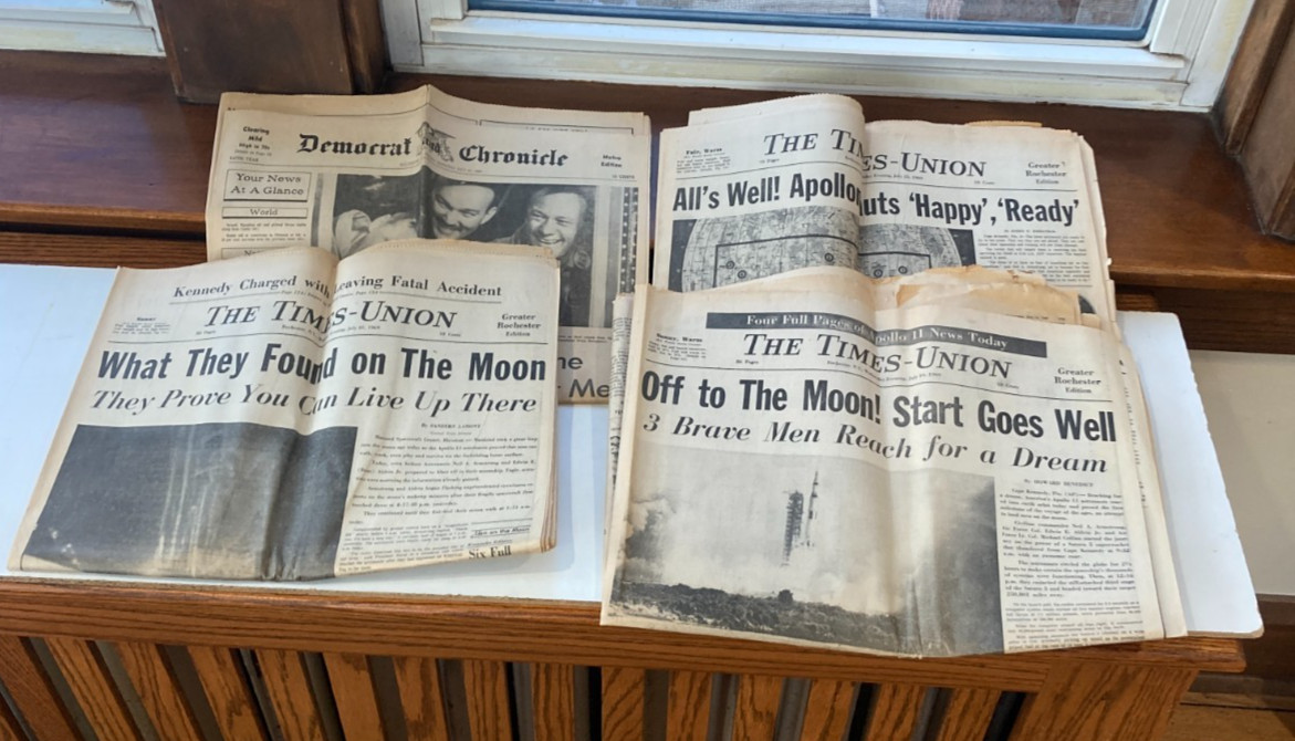 4 Apollo 11 Newspapers Times-Union & Democrat Chronicle Rochester NY 7/15-25/69