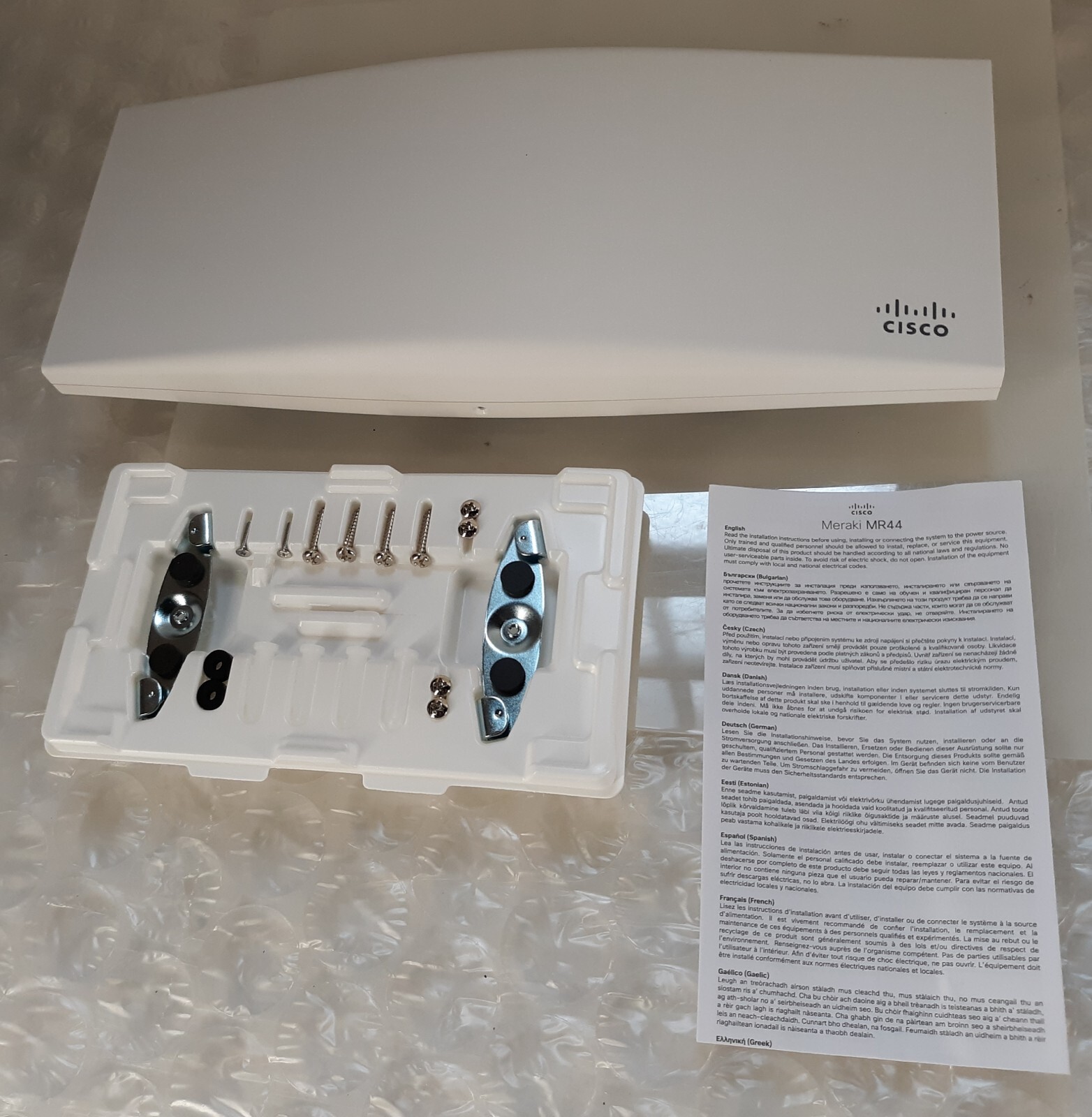 Cisco Meraki MR-44HW 600-109010 WAP w/ Bracket + Mounting Hardware Kit *CLAIMED*